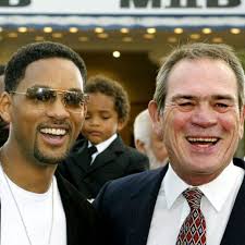 Men in Black 3' Official Trailer Releases: Will Smith and Tommy Lee Jones  Return in Time-Space Adventure