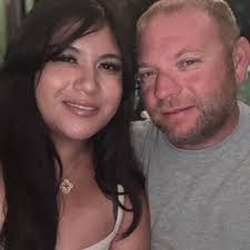 How do you say and spell baby doll? Is it CATIN or catan?