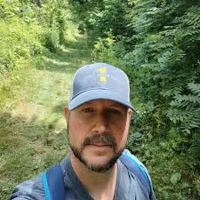 Is Beckett price guide still relevant for sports cards?