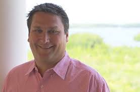 Meet Flumberico the New York City-based pop collective that rewrites the  rules. With glossy synths, bold hooks and emotionally unfiltered lyrics,  they merge instant access with artistic depth. Their debut Electric Bloom