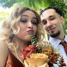 Beth Sosa's Instagram, Twitter & Facebook