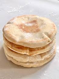 Pita bread recipe(complete written recipe with useful tips) : The Best Authentic Homemade Pita Bread Alphafoodie