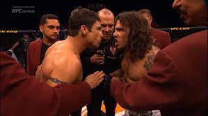 La parola italiana libro deriva dal latino liber.il vocabolo originariamente significava anche corteccia, ma visto che era un materiale usato per scrivere testi (in libro scribuntur litterae, plauto), in seguito per estensione la parola ha assunto il significato di opera letteraria. Ufc Full Fight Video Diego Sanchez And Clay Guida Meet In Intense Hall Of Fame Scrap Mma Fighting