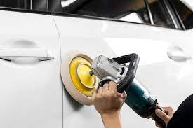 Polishing •benda yang perlu diperhatikan semasa polishing •cara untuk polish permukaan yang lengkung •pemerhatian tajuk ini akan bincangkan cara untuk polish kereta dengan betul dengan menggunakan polisher dual aksi. Tahukahanda Kenapa Kereta Putih Perlukan Penjagaan Tambahan