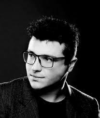 Jennifer Diggins's Instagram, Twitter & Facebook