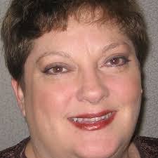 Lorena Vences's Instagram, Twitter & Facebook