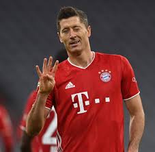 Und am ende hat dann doch wieder der fc bayern gewonnen. Irre Lewandowski Show Bayern Kampft Hertha Bsc Mit 4 3 Nieder Welt