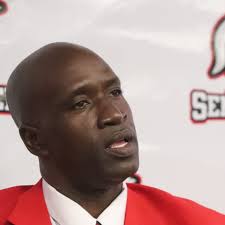 Coach Dwayne Donnell leaves Dunbar for Evangelical Christian School