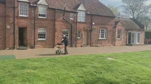 Captain tom moore, who raised almost £33m for the nhs as it battled to cope with coronavirus, is to be knighted, boris johnson has said. Rte News On Twitter Wwii Veteran Captain Tom Moore 99 Completes 100 Laps Of His Garden And Raises 12 2 Million For The Nhs Https T Co Ugwad1fi7i Https T Co 2kqave6m5r