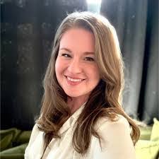 Tara Easter's Instagram, Twitter & Facebook