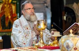 Mărturisitorii creștini anticomuniști au transformat închisoarea în biserică și temnița în altar, a subliniat mesaj de solidaritate al arhiepiscopului romanului și bacăului:catedrala mitropolitană din iași, o redută strașnic păzită de forțe militare. Ips Ioachim Arhiepiscopul Romanului Èi BacÄului SÄ LuptÄm Pentru O Romanie CreÈtinÄ SÄ Nu Ne Vindem Èara SÄ Nu Ne InstrÄinÄm De Ceea Ce Ne A Fost Dat SÄ Fim Èi SÄ PurtÄm