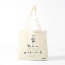 Citation Lecture Tote Bag Fan De Livres Un Livre Est Un Reve Que Tu Tiens Dans Tes Mains Par Bambouchic Paris E French Tote Bag Tote Bag Reusable Tote Bags