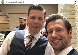 Kilkanaście minut po golu wyrównującym grzegorz krychowiak dostał drugą żółtą kartkę w tym meczu i wyleciał z boiska. Szczesny Jednak Pojawil Sie Na Zgrupowaniu Kadry Mistrzowskie Zdjecie Grzegorza Krychowiaka Super Express