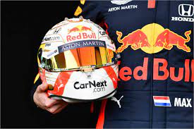 De witte ondertoon met oranje leeuw vormen ook dit jaar weer de. Helm Von Max Verstappen Red Bull Racing Poster Online Bestellen Posterlounge De