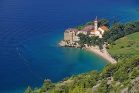 Hébergements, restaurants, activités, événements, patrimoine. Plage Martinica Bol Guide Plage De Bestocroatia Eu
