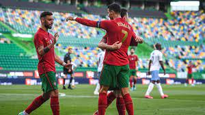 Сборная португалии по футболу — команда, представляющая португалию на международных футбольных турнирах и товарищеских матчах. Pwnjobjads4irm