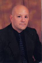 Eduardo Roldos's Instagram, Twitter & Facebook