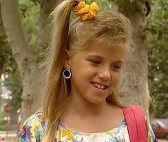 The Worst Fashion Trends Of All Time 90s Hairstyles Scrunchie Hairstyles 80s Hair