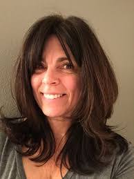 Holly Yoho's Instagram, Twitter & Facebook