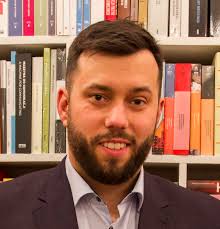 The common' as the condition of living autonomy of universities in Poland