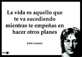 Cuanto Tiempo Perdido Frases Famosas De Filosofos John Lennon Frases