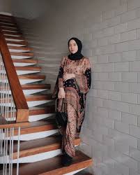 Model kebaya kain jumputan muslim hijabfest / di era modern ini salah satu kain yang bagus untuk long dress. Contoh Baju Long Dress Kain Jumput Baju Jumputan Palembang Bisa Request Seragam Keluarga Shopee Indonesia Beli Produk Kain Angkin Jumputan Berkualitas Dengan Harga Murah Dari Berbagai Pelapak Di Indonesia