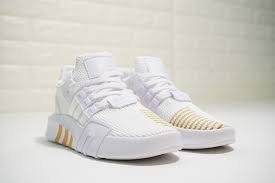 Pin On Adidas鞋子 男 情侶