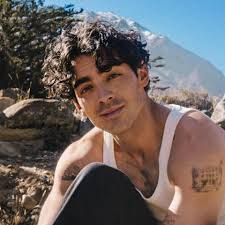 Joseph Jonas's Instagram, Twitter & Facebook