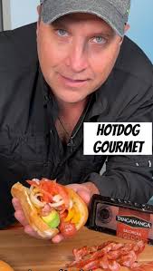 Hot Dog Gourmet, Este hotdog lo vas a querer hacer siempre … Son  ingredientes que siempre tienes en casa ., INGREDIENTES:, Salchichas de  hotdog @tangamangamx , Tocino , Cebolla, Pimiento amarillo, ...