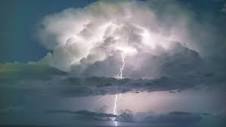 Why your windows rattle from thunder and lightning | Fox Weather