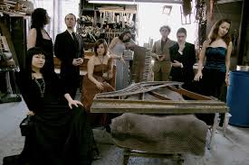 It has been broadcast on channel 4 since 2003. Opera Peep Show Liederwolfe