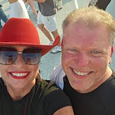 If we win tonight, my next hair color will be green 😉 🦅🏈🥰