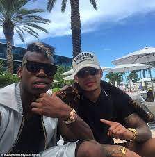980 x 554 png 559 кб. Manchester United New Boy Memphis Depay Cosies Up To Chris Brown S Ex Girlfriend Karrueche Tran For Instagram Selfie Daily Mail Online