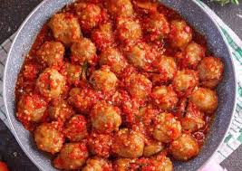 Bakso mercon pedas gila mantap siap disajikan bersama sambal. 2 Resep Pentol Mercon Enak Dan Gurih Pedasnya Nampol Portalmadura Com