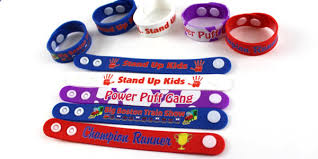 custom snap together silicone thick plastic wristbands