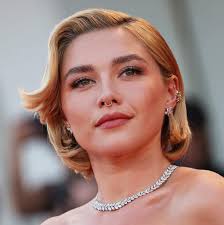 Florence Pugh' knoflookcrostini is nu al DE partysnack van het jaar