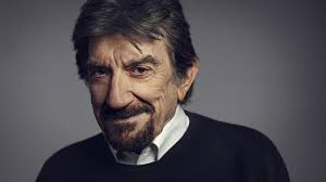 Ci serviranno per ripercorrere alcune delle più significative tappe della sua vita. Le Lezioni Di Vita Di Gigi Proietti Tra Frasi Barzellette E Sketch