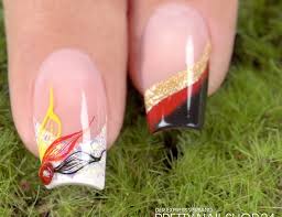 Ab Heute Geht S So Richtig Los Fur Unsere Jungs Und Weil Wir Standesgemass Wie Richtige Madchen Anfeuern Gibt Es Hier Ei Jolifin Nails Nageldesign Nail Polish