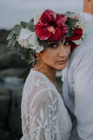 You'll get the wedding you really want when you work with our wedding experts. North Shore Bridal Session Oahu Hawaii Anela Benavides