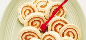 Sandwichs Roules Au Saumon Fume Recette Saumon Fume Roule Saumon Roule Saumon Fume