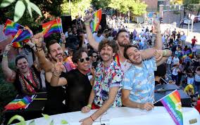 Cartel oficial de la marcha del orgullo lgbt de la ciudad de méxico 2021. El Orgullo Lgtbi 2021 Sin Carrozas Ni Escenarios Por El Covid