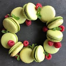 Weekend Baking Project 100 Edible Environmentally Friendly Macaron Wreath What Baking Projects Are You Working On Today