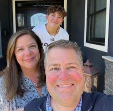 Katrina Miles's Instagram, Twitter & Facebook