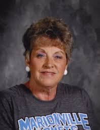 Evelyn Dillon's Instagram, Twitter & Facebook