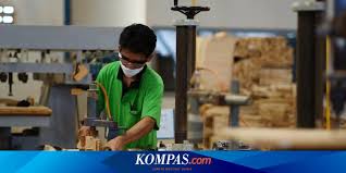 Agar jawabanmu tetap lugas dan realistis, yuk simak beberapa contoh jawabannya di sini! Mebel Buatan Solo Jadi Langganan Pencinta Jati Di As