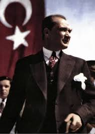 Mustafa kemal atatürk, türkiye cumhuriyeti'nin kurucusu aynı zamanda ilk cumhurbaşkanıdır. Mustafa Kemal Ataturk Un Ebediyete Intikalinin 82 Yili 10 Kasim 1938 Ntv