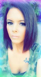 Let me introduce myself 💕 my name is Emmy 😊 I'm 44 years old and a mom of  2 (basically grown kids now 😢) I am employed full time as a lab