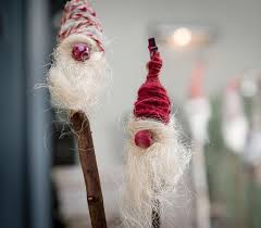 Weihnachtswichtel Am Stecken Weihnachtswichtel Basteltipps Weihnachten Basteln Weihnachten