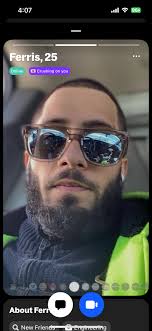 damn, he's kinda fine 👀 Sims 4 is a better dating app than dating apps are  😘 pls know I am joking