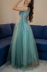 فساتين منت جرين - Loaa Fashion - لؤى فاشن